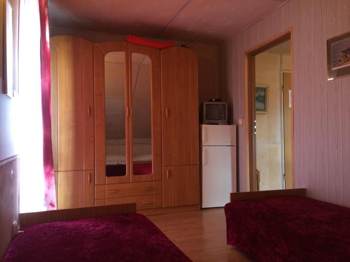 Pokoje Goscinne Mielno  Buitenkant foto